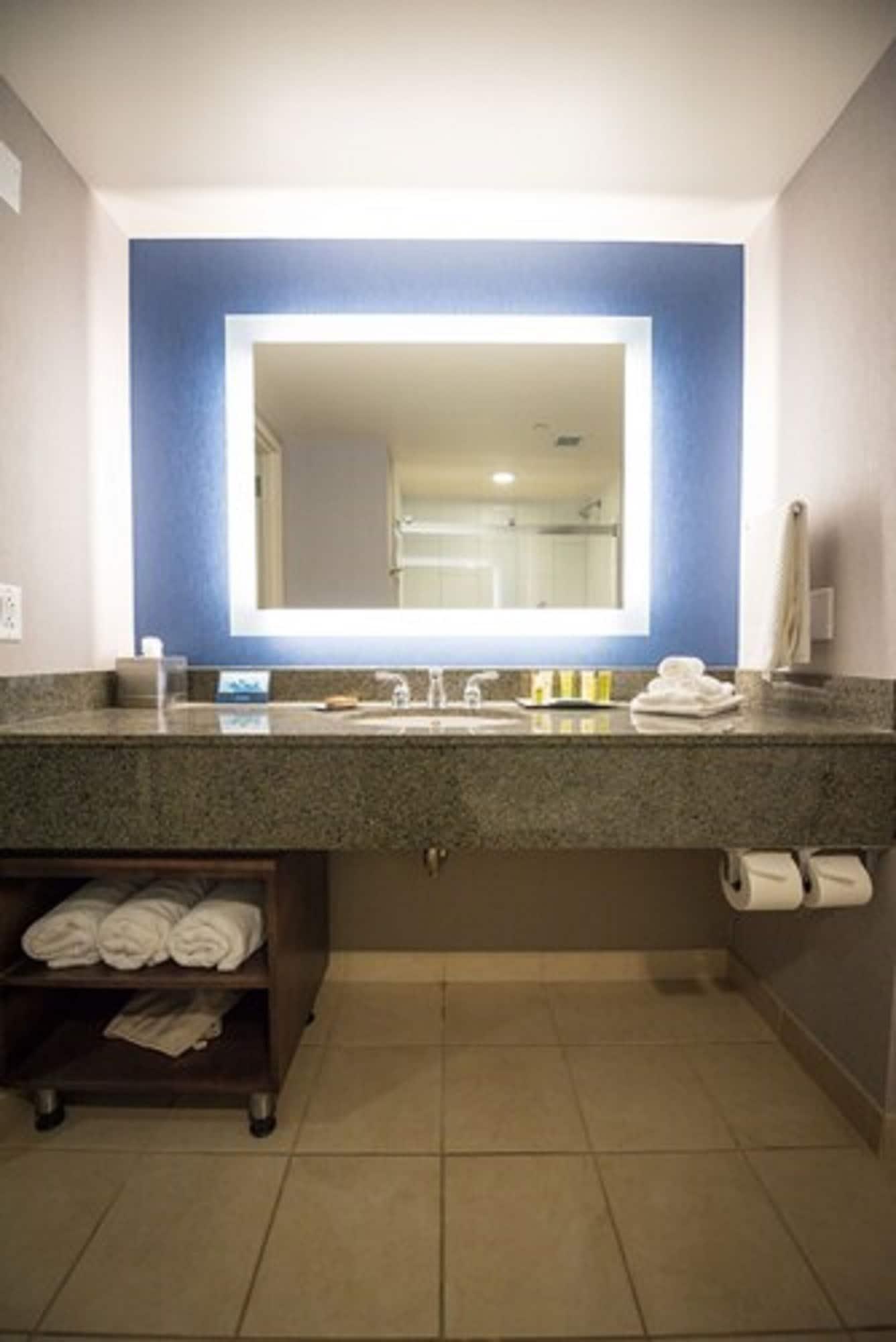 Hilton Scranton & Conference Center Hotel Екстериор снимка