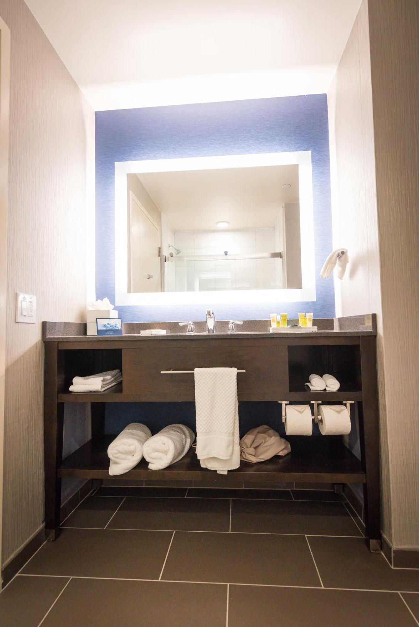 Hilton Scranton & Conference Center Hotel Екстериор снимка