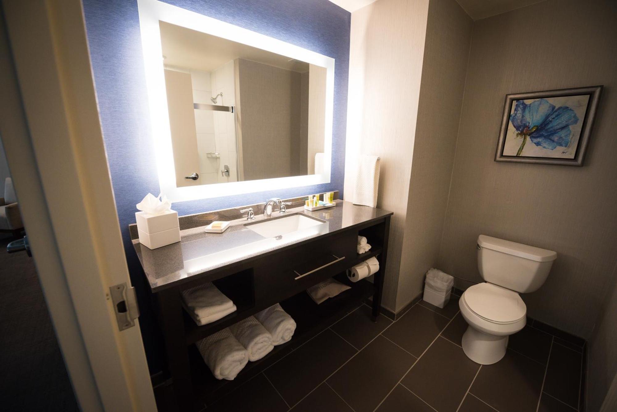 Hilton Scranton & Conference Center Hotel Екстериор снимка