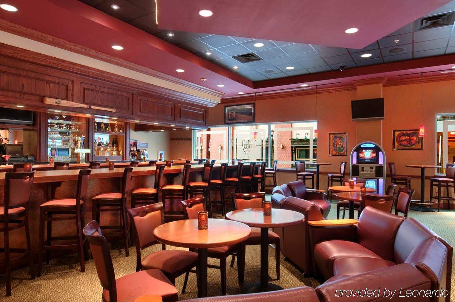 Hilton Scranton & Conference Center Hotel Екстериор снимка