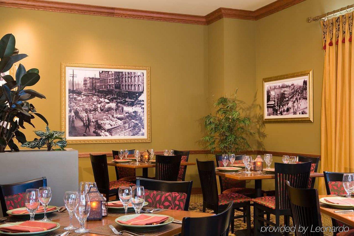 Hilton Scranton & Conference Center Hotel Ресторант снимка