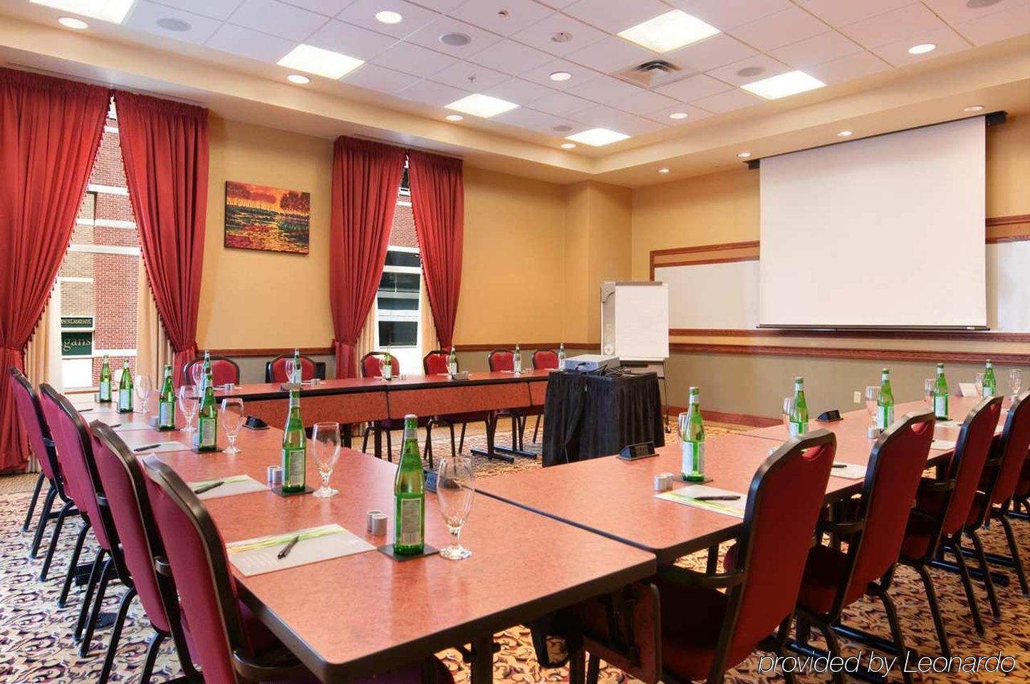 Hilton Scranton & Conference Center Hotel Екстериор снимка